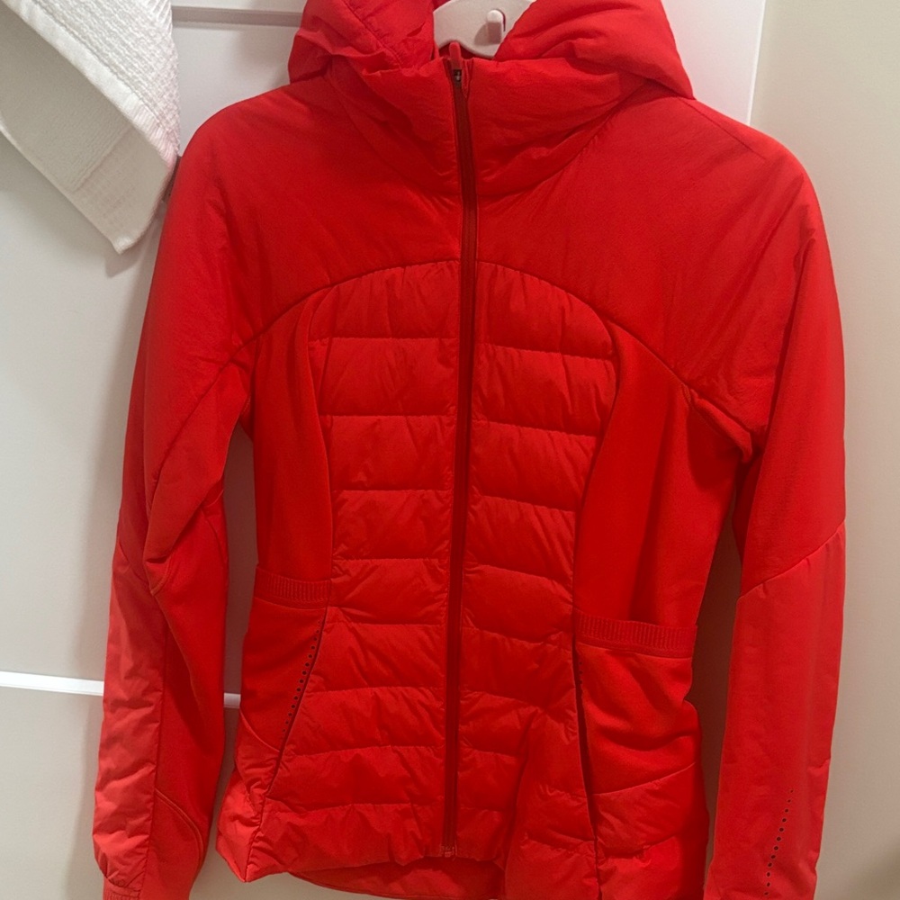 lululemon athletica Women's Red Quilted Hooded Puffer Jacket 6